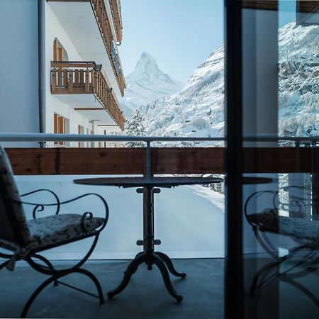 Petit Chalet By Schoenegg Zermatt Exterior photo
