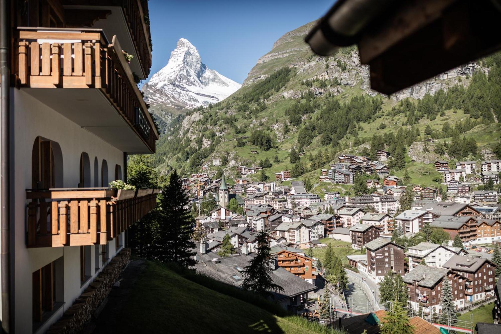 Petit Chalet By Schoenegg Zermatt Exterior photo