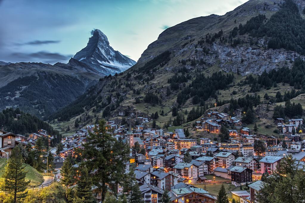 Petit Chalet By Schoenegg Zermatt Exterior photo